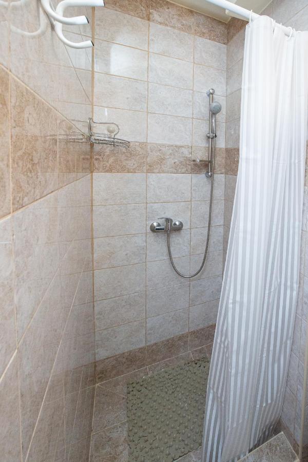 For You Apartman Gyula Ngoại thất bức ảnh