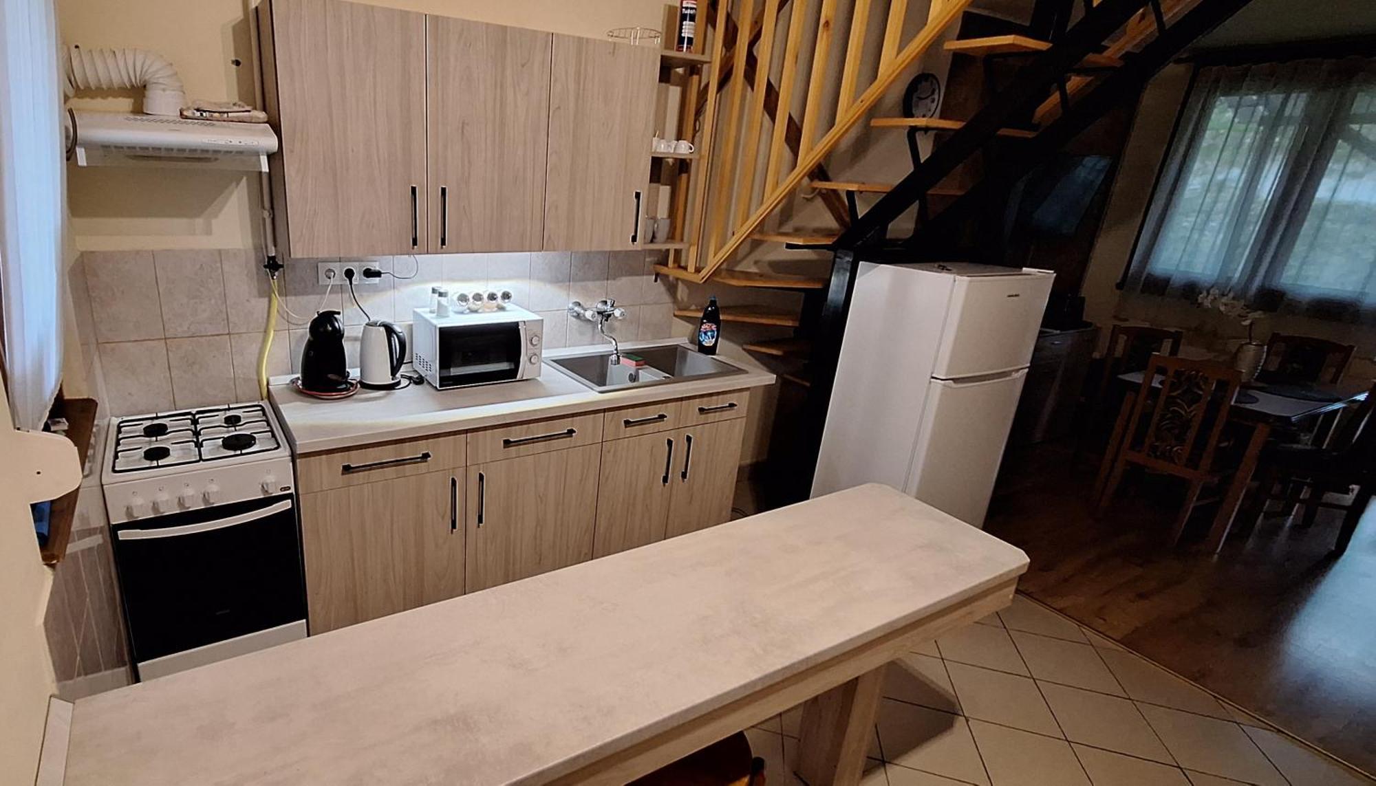 For You Apartman Gyula Ngoại thất bức ảnh