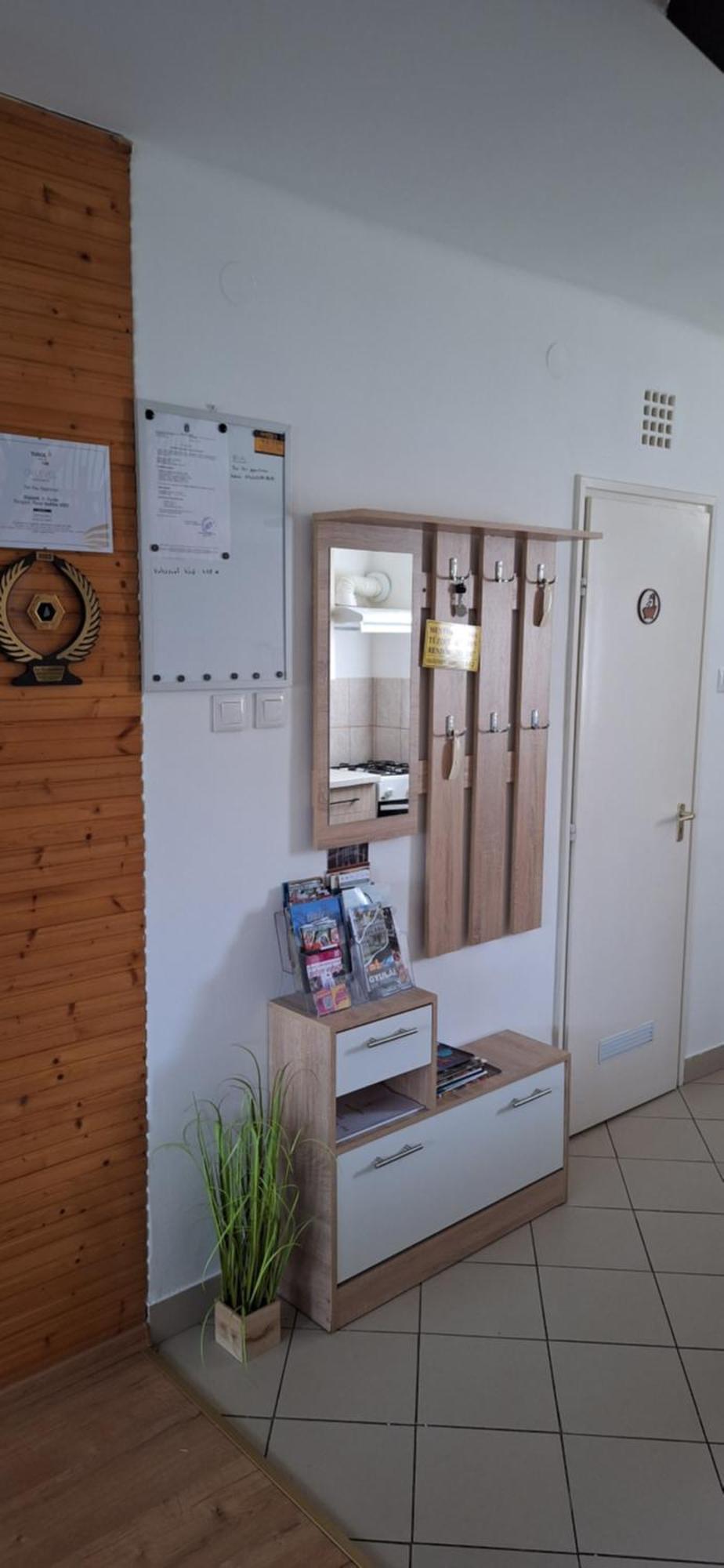 For You Apartman Gyula Ngoại thất bức ảnh